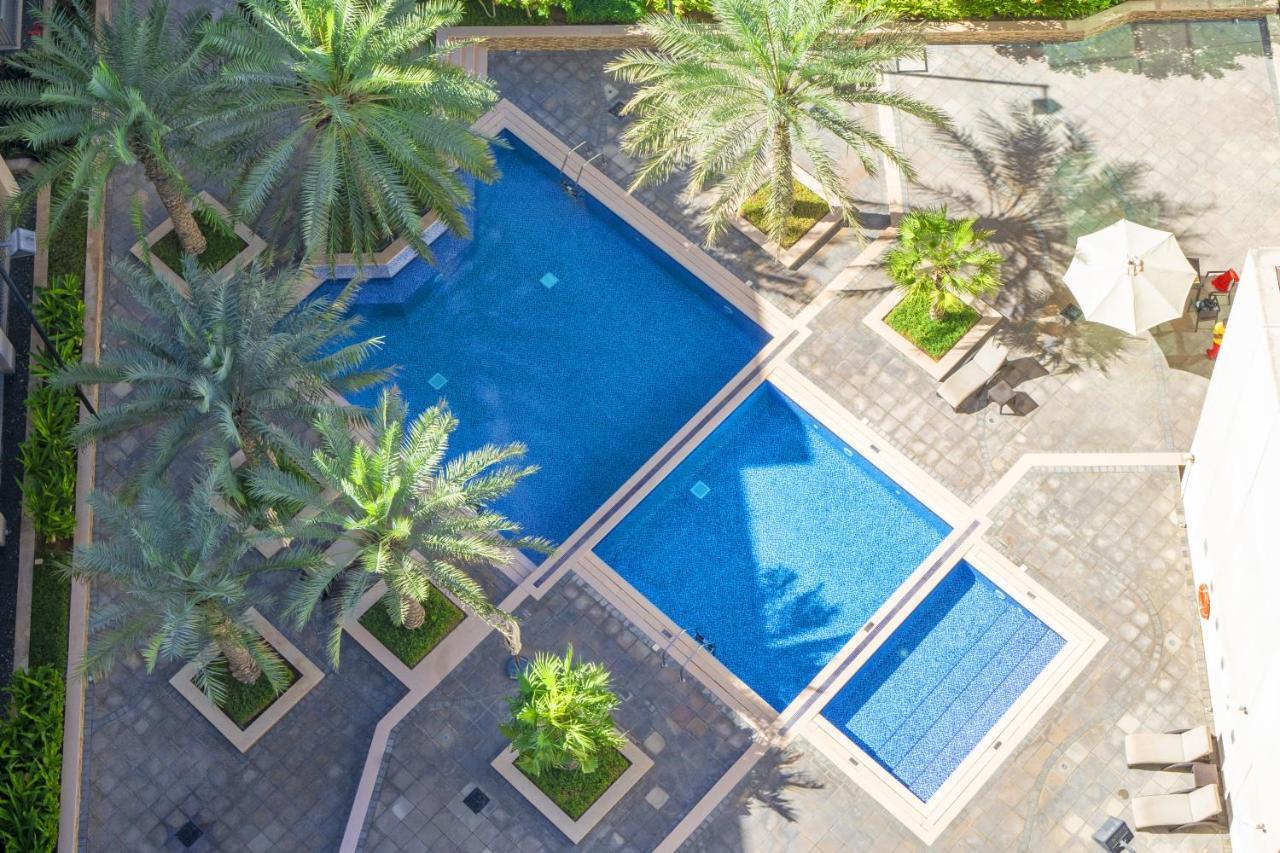 Chic 2Br Apartment, Prime Location Near Dubai Mall - Allsopp&Allsopp Exteriör bild
