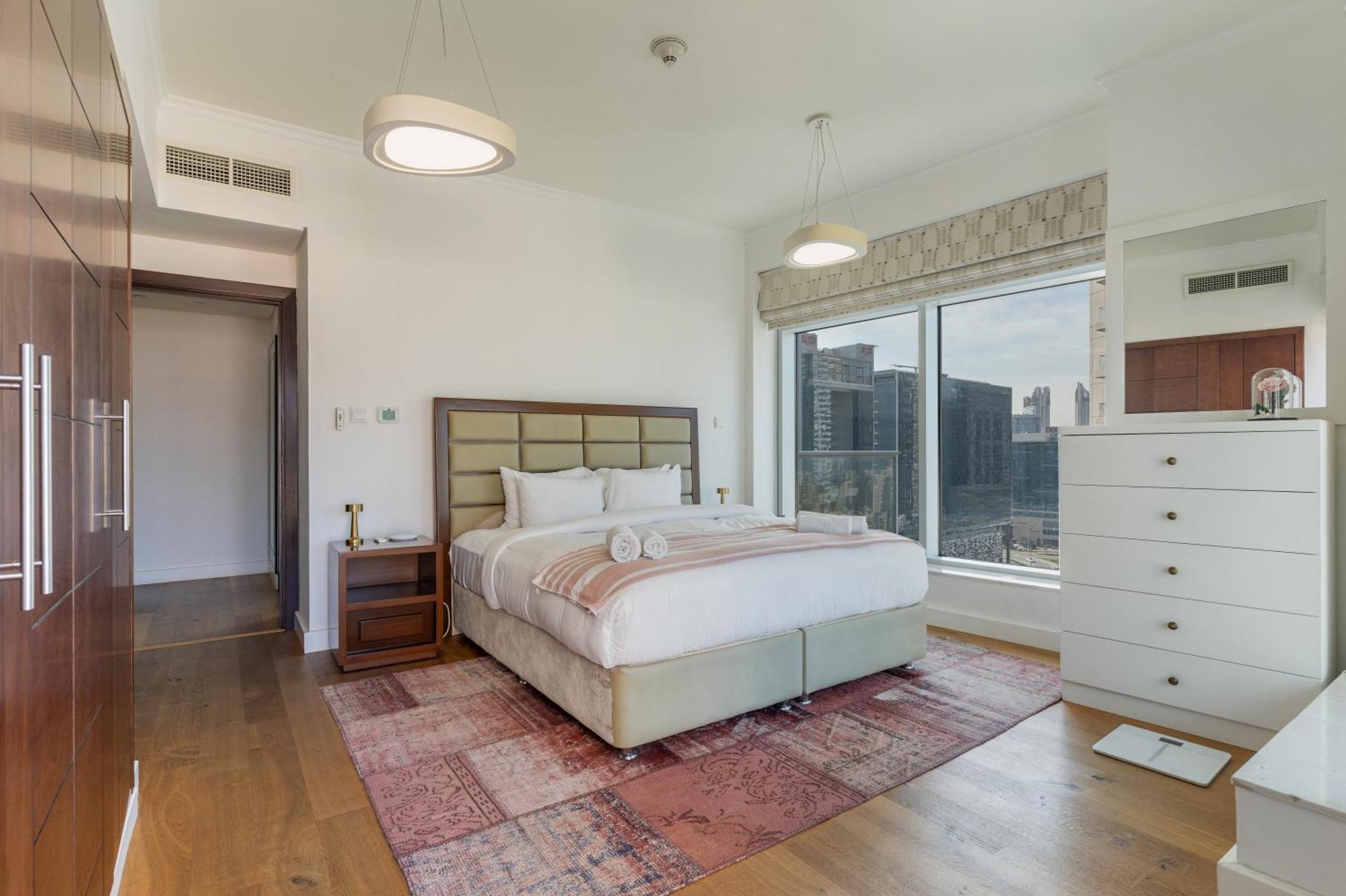 Chic 2Br Apartment, Prime Location Near Dubai Mall - Allsopp&Allsopp Exteriör bild