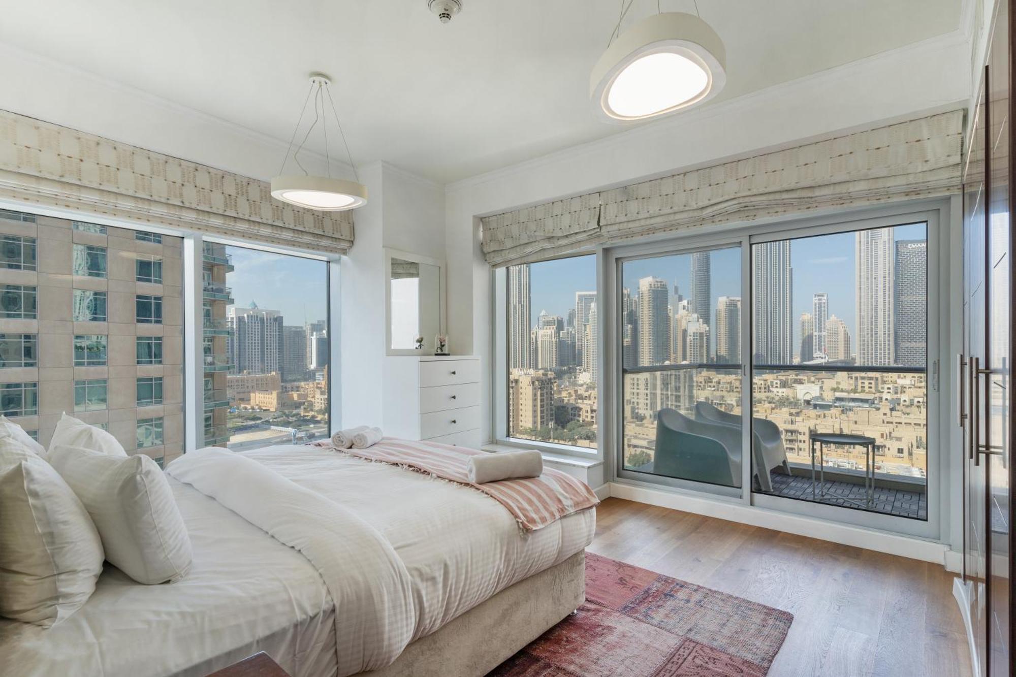 Chic 2Br Apartment, Prime Location Near Dubai Mall - Allsopp&Allsopp Exteriör bild